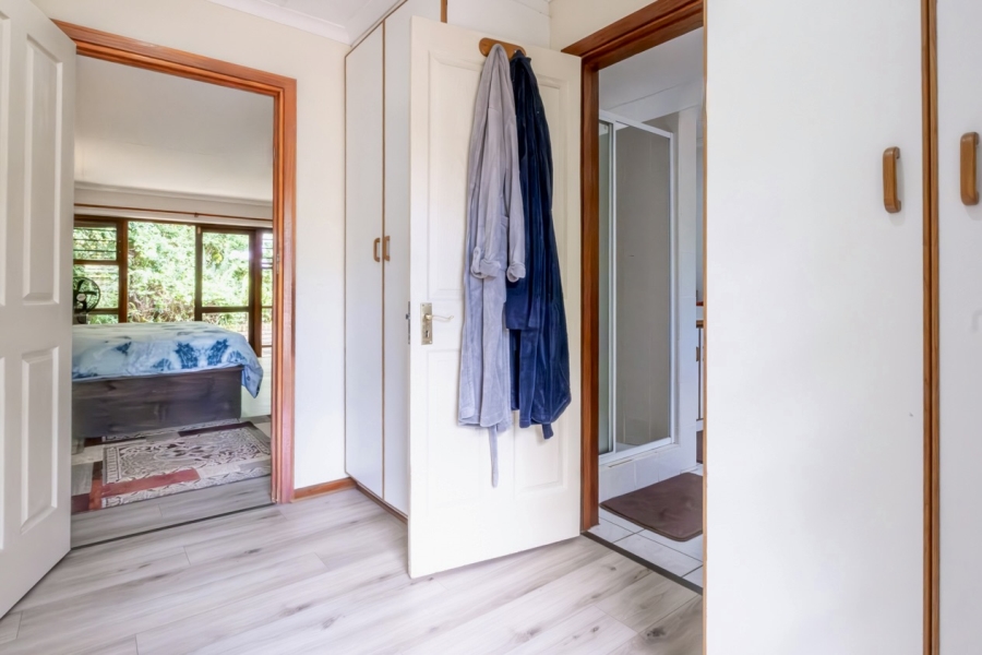 5 Bedroom Property for Sale in Fernridge Western Cape